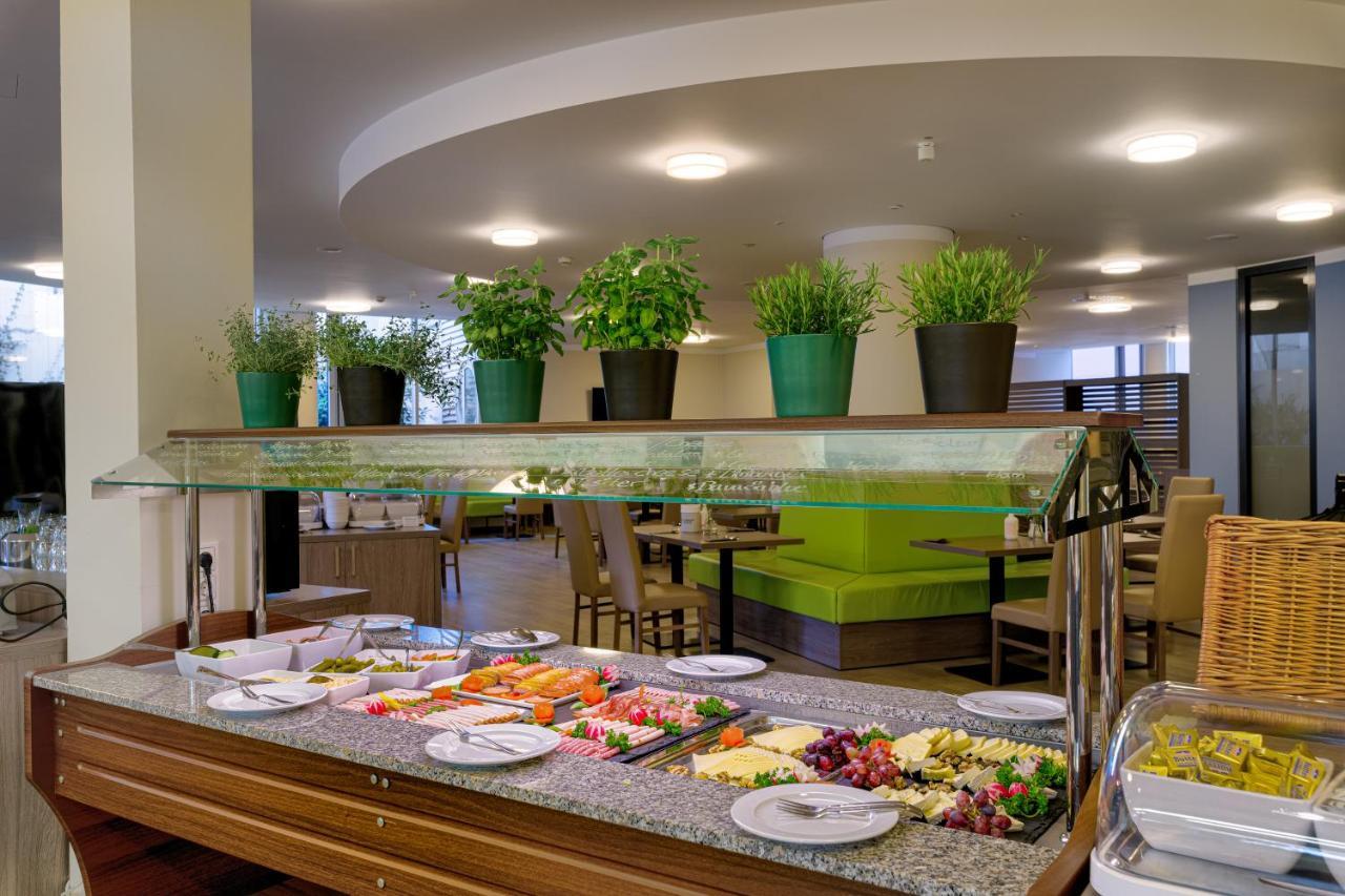 Tulip Messe 4* München